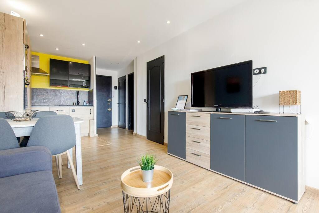 Stanislas Art - Cannes Centre - Terrasse - Clim Apartment Exterior photo
